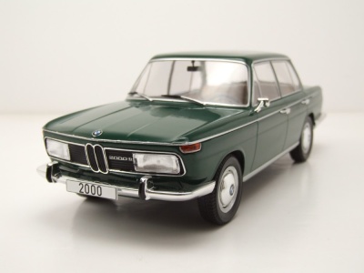 BMW 2000 Typ 121 1966 dunkelgrün Modellauto 1:18 MCG