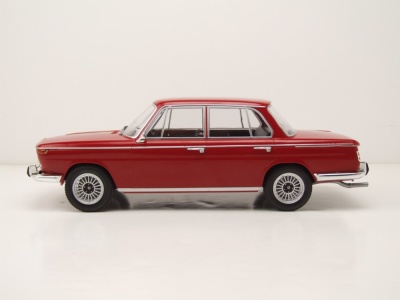 BMW 2000 Typ 121 1966 dunkelrot Modellauto 1:18 MCG