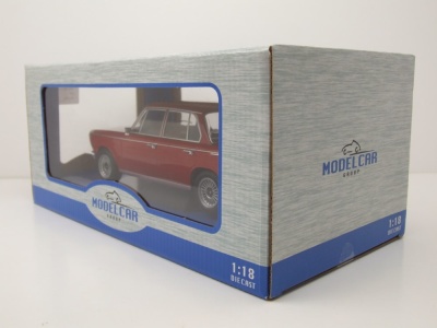 BMW 2000 Typ 121 1966 dunkelrot Modellauto 1:18 MCG