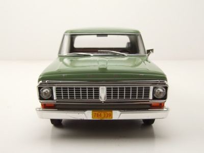 Ford F-100 Pick Up 1970 grün weiß Modellauto 1:24 Whitebox