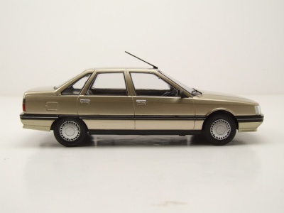 Renault 21 1986 beige Modellauto 1:24 Whitebox