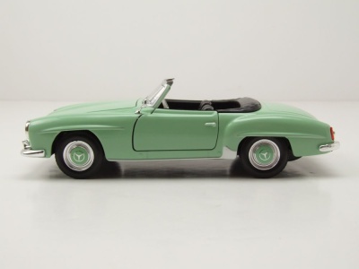 Mercedes 190 SL W121 hellgrün Modellauto 1:24 Welly