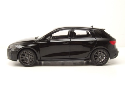 Audi RS3 2025 schwarz metallic Modellauto 1:18 Norev