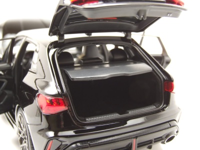 Audi RS3 2025 schwarz metallic Modellauto 1:18 Norev
