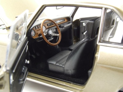 Lancia Fulvia 1971 grau Modellauto 1:18 Norev