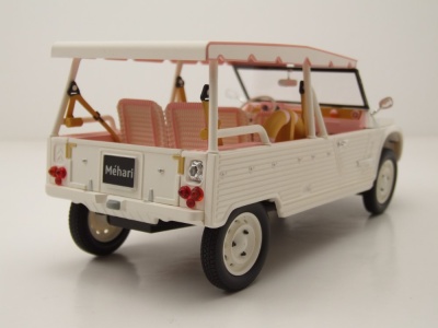 Citroen Mehari Eden Sorbet Hotel Martinez 2023 weiß...