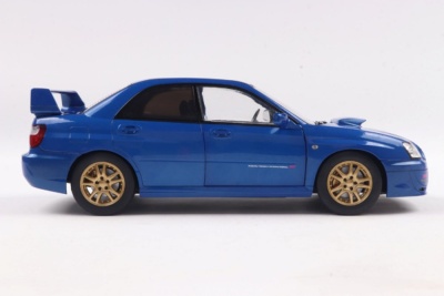Subaru Impreza WRX STI 2003 blau Modellauto 1:18 Solido