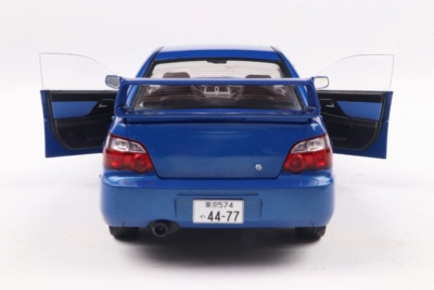 Subaru Impreza WRX STI 2003 blau Modellauto 1:18 Solido