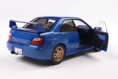 Subaru Impreza WRX STI 2003 blau Modellauto 1:18 Solido