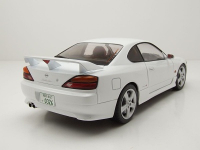 Nissan Silvia S15 Spec-R Aero 1999 weiß Modellauto...