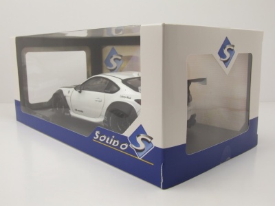 Toyota GR86 LBWK Bodykit 2024 weiß metallic Modellauto 1:18 Solido