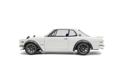 Nissan Skyline C10 Hakosuka Solido Works 1970 weiß Modellauto 1:18 Solido