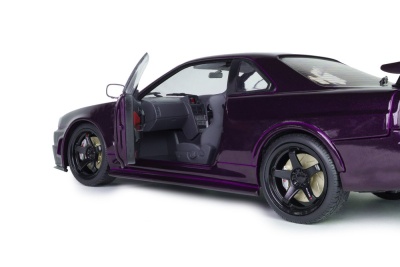 Nissan Skyline R34 GT-R Z Tune 1999 lila Modellauto 1:18 Solido