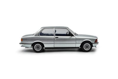 BMW 323I E21 1980 hellblau metallic Modellauto 1:18 Solido