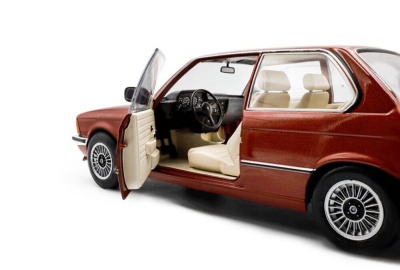 BMW 323I E21 rot metallic Modellauto 1:18 Solido