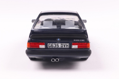 BMW 635 CSI E24 1984 dunkelblau Modellauto 1:18 Solido