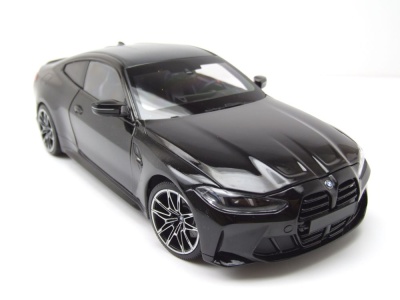 BMW M4 2024 schwarz metallic Modellauto 1:18 Minichamps