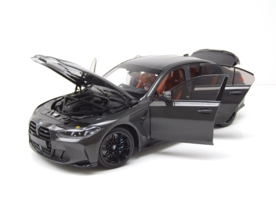 BMW M3 2024 grau metallic Modellauto 1:18 Minichamps