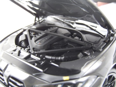 BMW M3 2024 grau metallic Modellauto 1:18 Minichamps