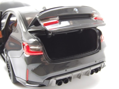 BMW M3 2024 grau metallic Modellauto 1:18 Minichamps