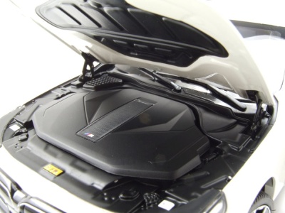 BMW i5 M60 Touring Kombi 2024 weiß metallic Modellauto 1:18 Minichamps