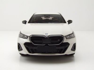 BMW i5 M60 Touring Kombi 2024 weiß metallic Modellauto 1:18 Minichamps