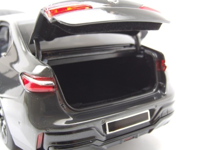 BMW i7 M70 (G70) 2024 grau metallic Modellauto 1:18 Minichamps