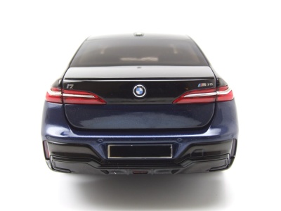 BMW i7 M70 (G70) 2024 blau schwarz metallic Modellauto 1:18 Minichamps