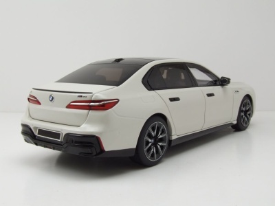 BMW i7 M70 (G70) 2024 weiß metallic Modellauto 1:18...