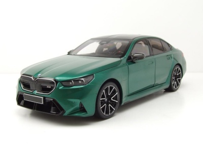 BMW M5 2024 grün metallic Modellauto 1:18 Minichamps