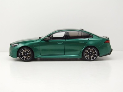 BMW M5 2024 grün metallic Modellauto 1:18 Minichamps