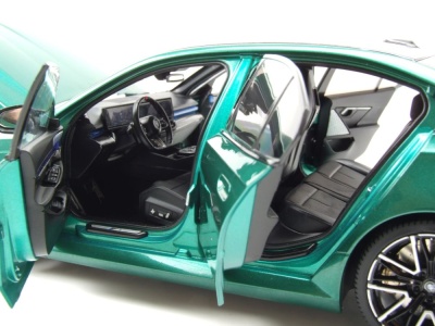 BMW M5 2024 grün metallic Modellauto 1:18 Minichamps