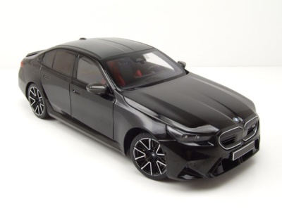 BMW M5 2024 schwarz metallic Modellauto 1:18 Minichamps