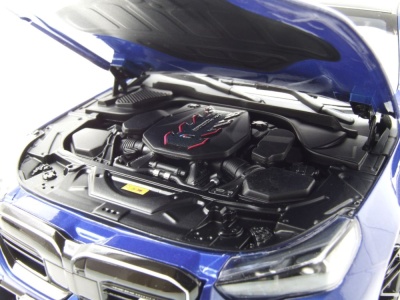 BMW M5 2024 blau metallic Modellauto 1:18 Minichamps