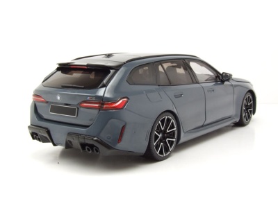 BMW M5 Touring Kombi 2024 grau metallic Modellauto 1:18...