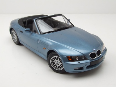 BMW Z3 Roadster 1997 hellblau metallic Modellauto 1:18 Minichamps