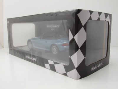 BMW Z3 Roadster 1997 hellblau metallic Modellauto 1:18 Minichamps