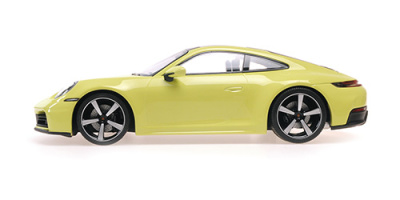 Porsche 911 (992.2) Carrera Coupe 2024 gelb metallic Modellauto 1:18 Minichamps