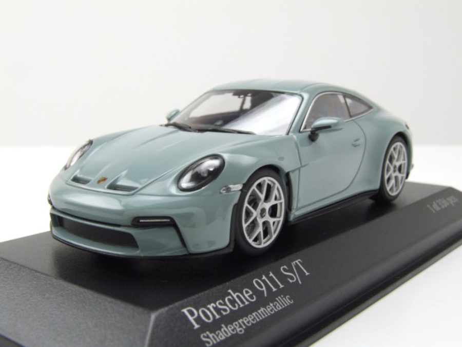 Porsche 911 (992) S/T 2023 Shadegreen metallic Modellauto 1:43 Minichamps
