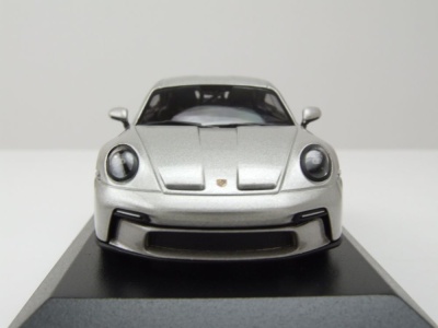 Porsche 911 (992) S/T 2024 silber Modellauto 1:43 Minichamps