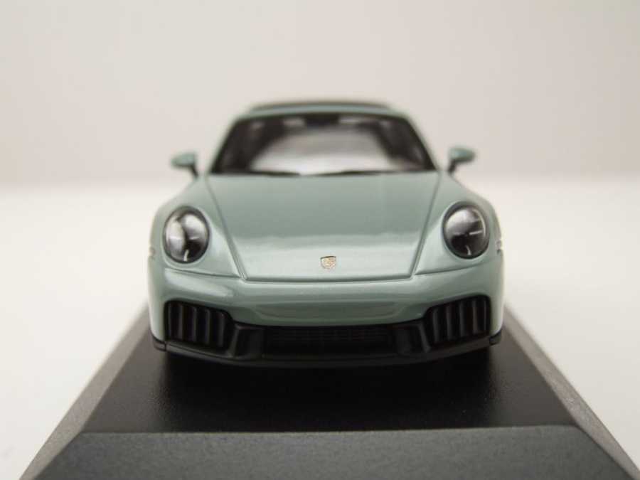 Modellino Minichamps 1:43 – Porsche 911 Carrera 4 GTS (992) 2019 – Verde Metallizzato, Die-Cast