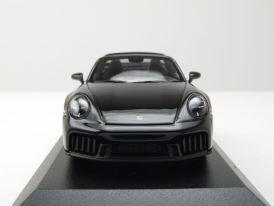 Porsche 911 (992.2) Targa 4 GTS 2024 schwarz Modellauto 1:43 Minichamps