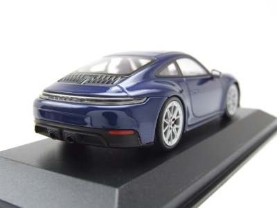 Porsche 911 (992.2) Carrera GTS 2024 blau metallic...