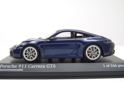Porsche 911 (992.2) Carrera GTS 2024 blau metallic Modellauto 1:43 Minichamps