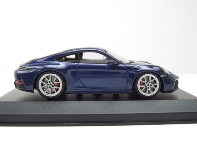 Porsche 911 (992.2) Carrera GTS 2024 blau metallic Modellauto 1:43 Minichamps