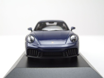 Porsche 911 (992.2) Carrera GTS 2024 blau metallic Modellauto 1:43 Minichamps