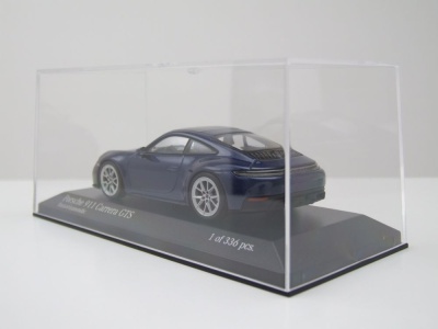 Porsche 911 (992.2) Carrera GTS 2024 blau metallic Modellauto 1:43 Minichamps