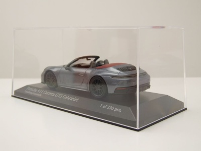 Porsche 911 (992.2) Carrera GTS Cabrio 2024 grau metallic Modellauto 1:43 Minichamps