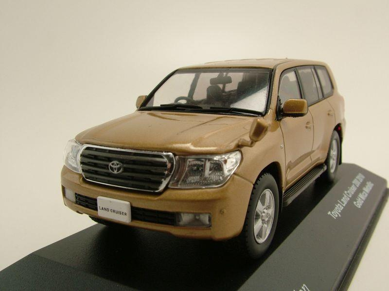 Toyota Land Cruiser 200 (RHD) 2010 gold metallic...