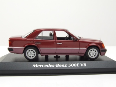 Mercedes 500E V8 W124 1991 rot metallic Modellauto 1:43 Maxichamps